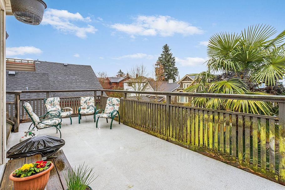 2582 W 6th Avenue Vancouver, BC - 29