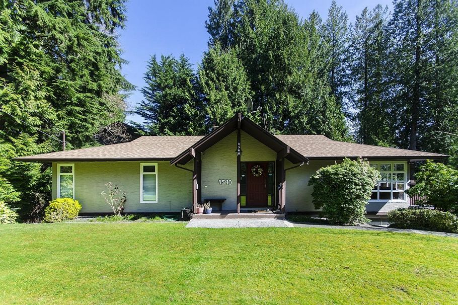 4540 Mountain Highway North Vancouver, BC - 25