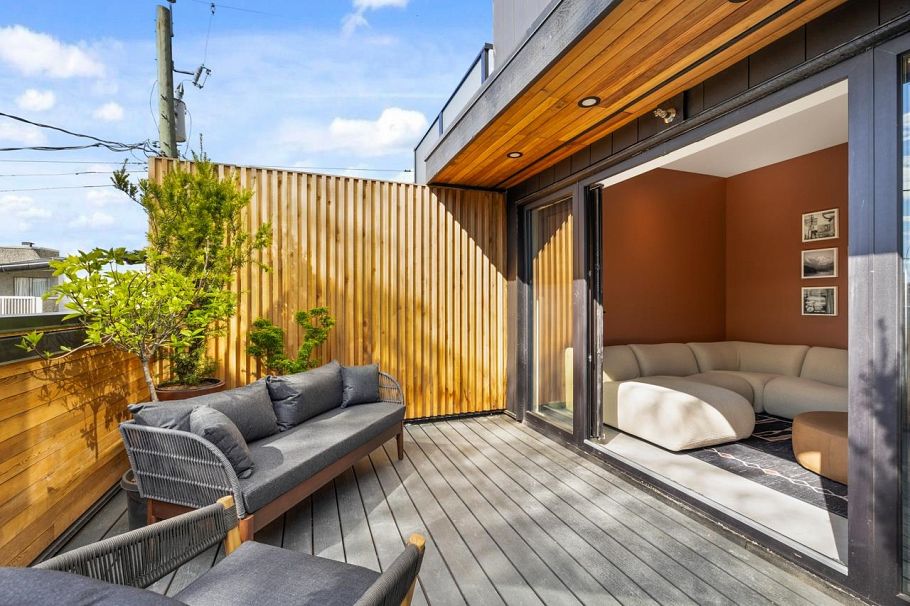 1331 Cotton Drive Vancouver, BC - 13