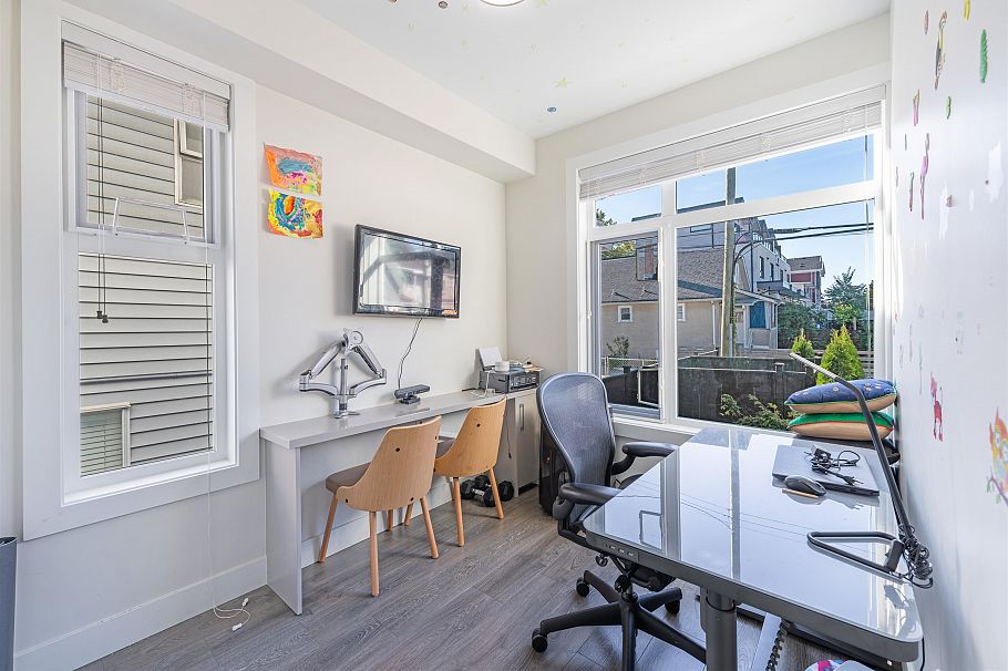 5069 Earles Street Vancouver, BC - 8