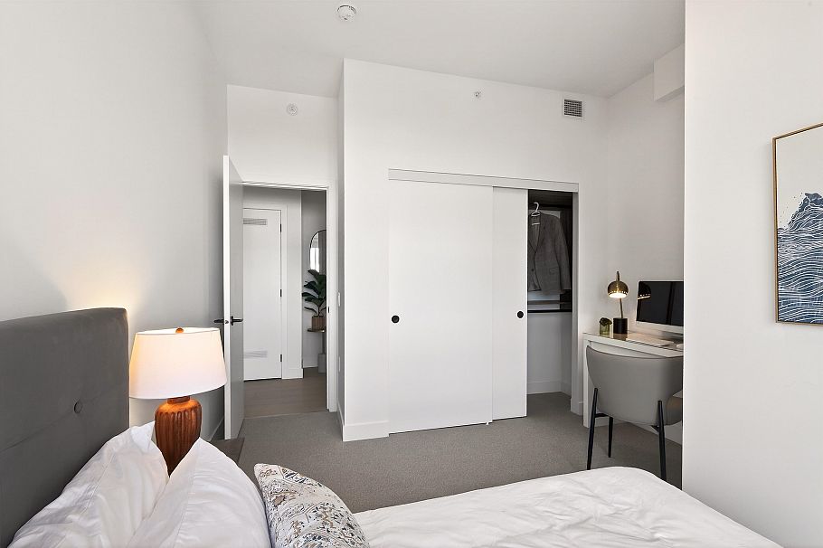 519 422 E 3rd Street North Vancouver, BC - 19