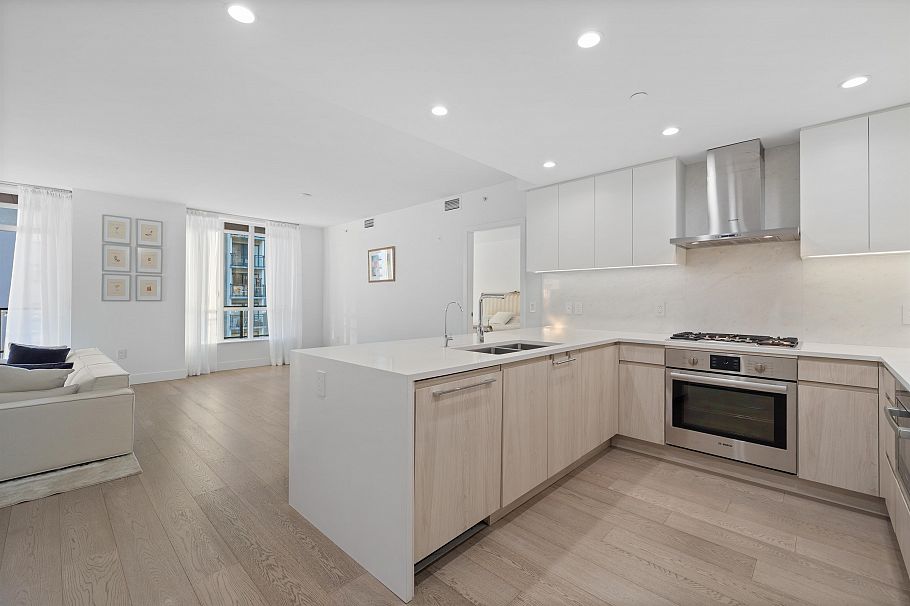 507 177 W 3rd Street North Vancouver, BC - 29