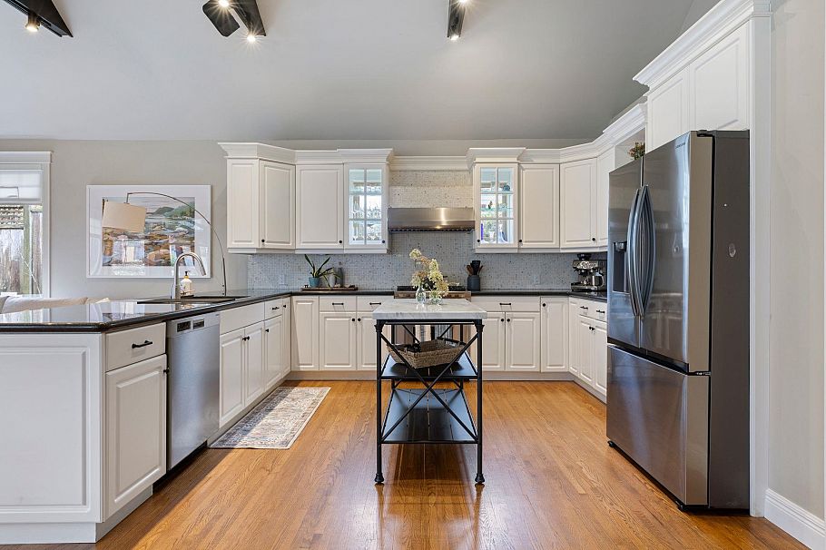 2752 Newmarket Drive North Vancouver, BC - 7