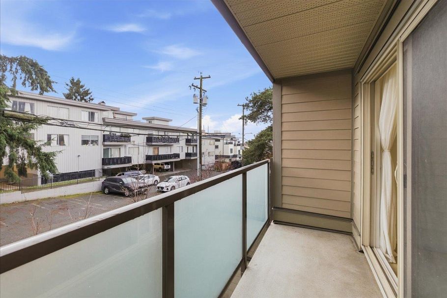 304 1864 Frances Street Vancouver, BC - 17