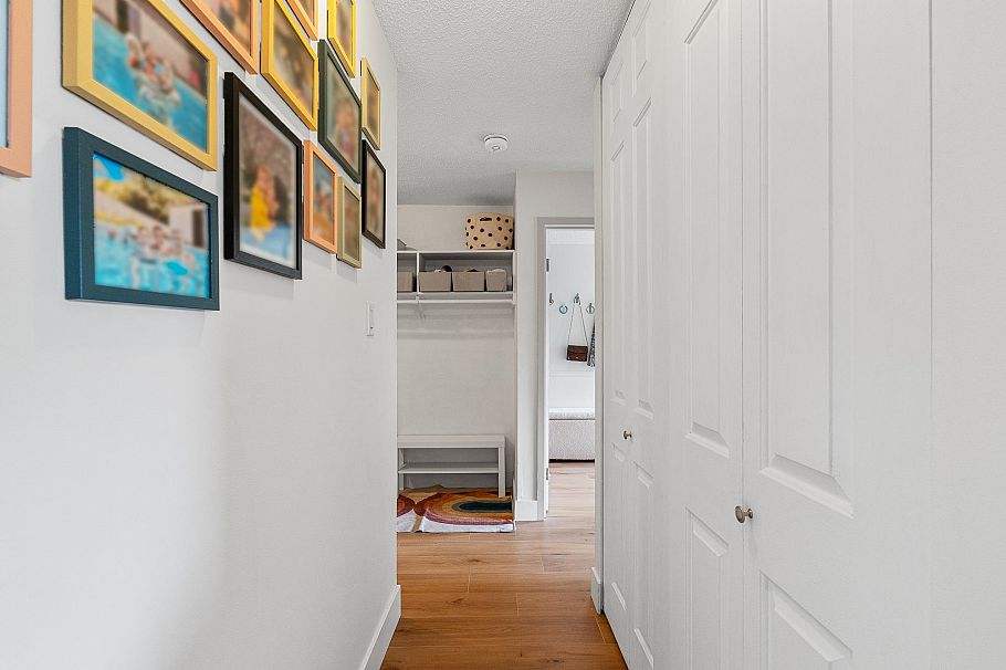 105 175 E 5th Street North Vancouver, BC - 12