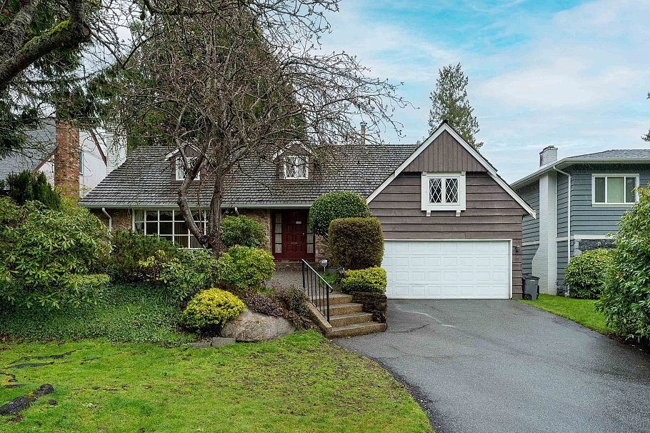 6076 Holland Street Vancouver, BC - 2