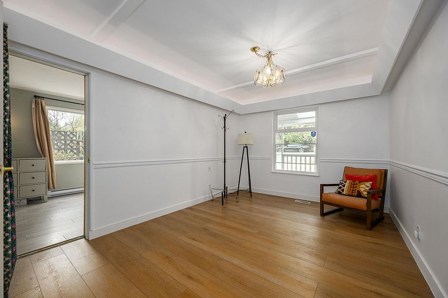 1355 Frederick Road North Vancouver, BC - 15