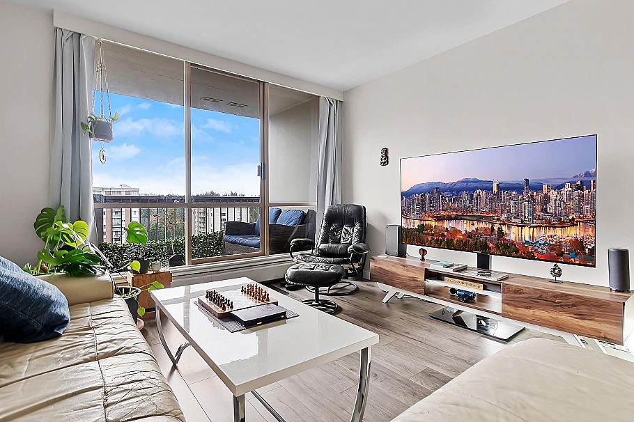 1808 2016 Fullerton Avenue North Vancouver, BC - 1