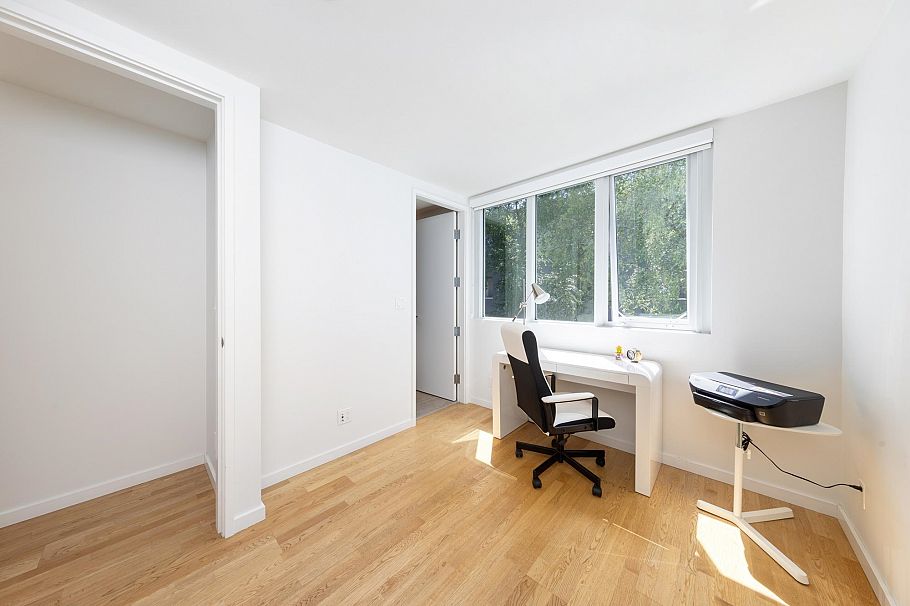 2216 Willow Street Vancouver, BC - 22