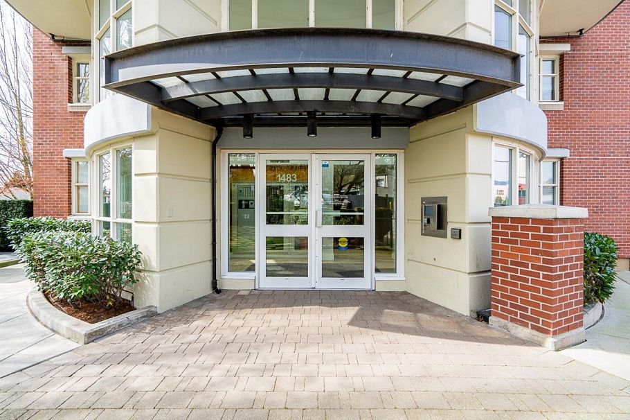 952 1483 E King Edward Avenue Vancouver, BC - 37