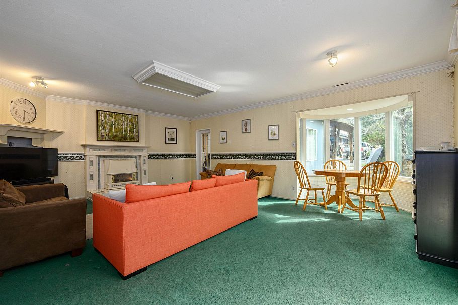 1355 Frederick Road North Vancouver, BC - 7