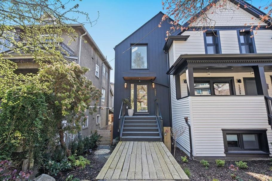 1331 Cotton Drive Vancouver, BC - 39