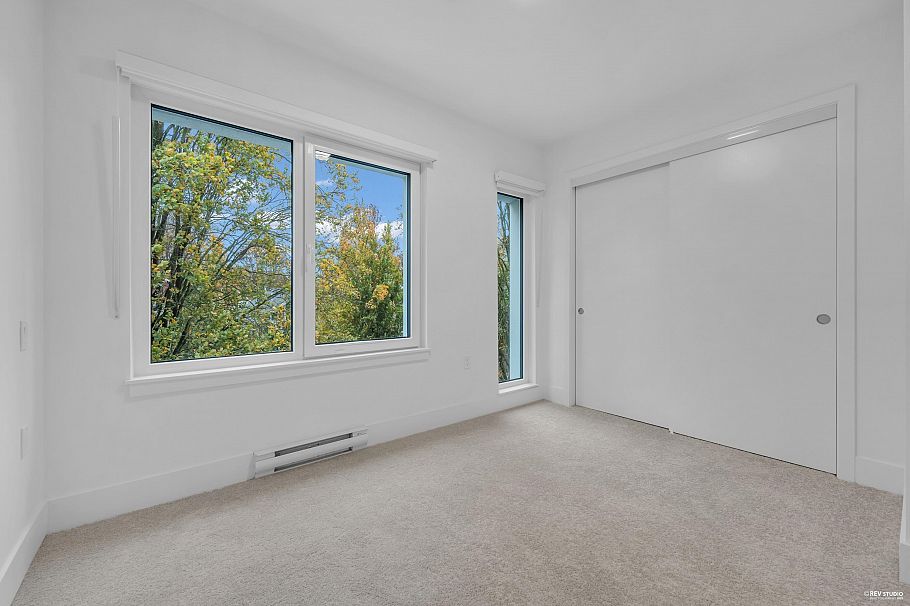 108 2073 E 1 Avenue Vancouver, BC - 27