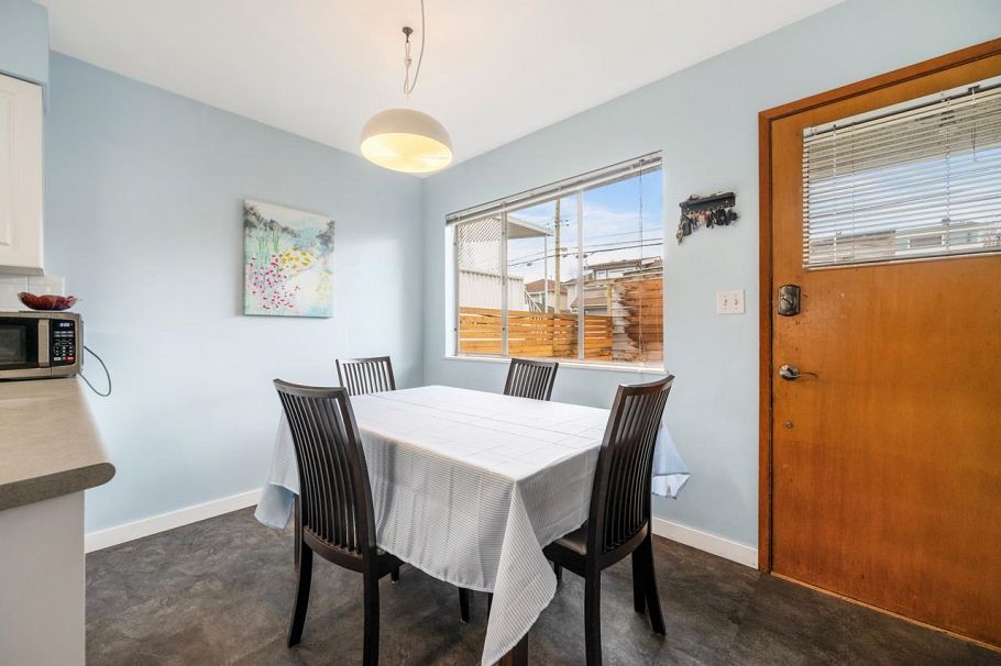 3050 E 21st Avenue Vancouver, BC - 11