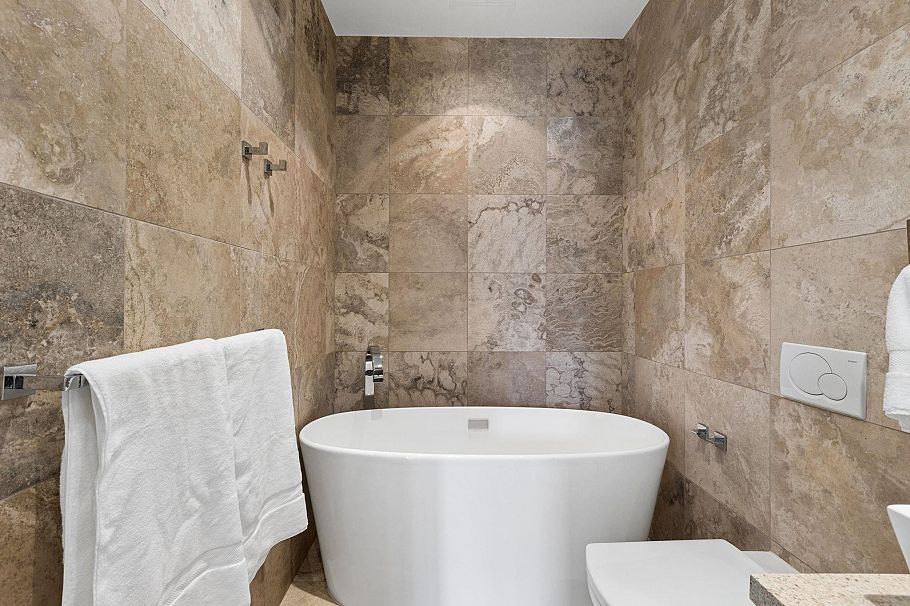 603 181 Athletes Way Vancouver, BC - 14