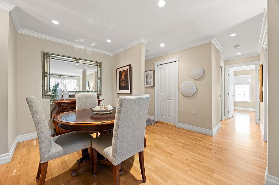 203 1125 Gilford Street Vancouver, BC - 9