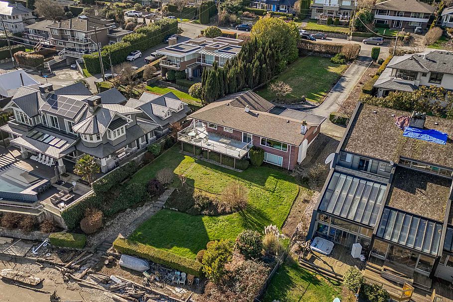 450 Beachview Drive North Vancouver, BC - 15