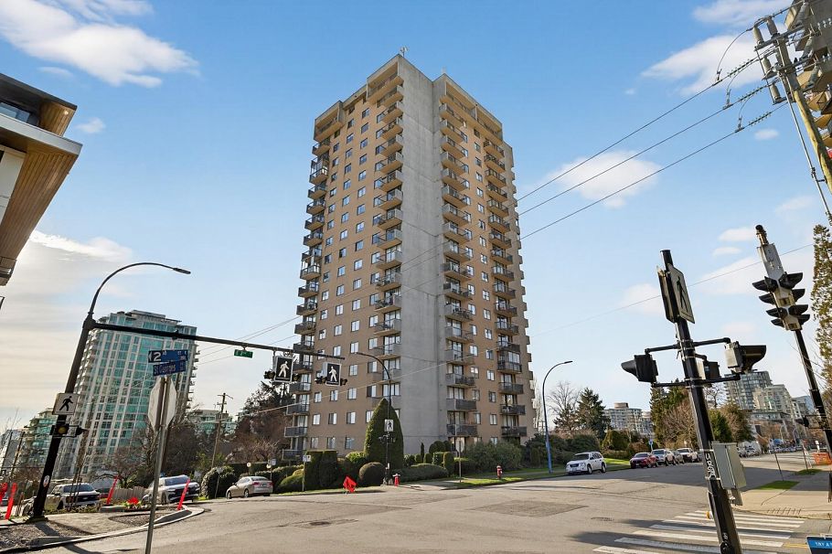 203 145 St. Georges Avenue North Vancouver, BC - 28