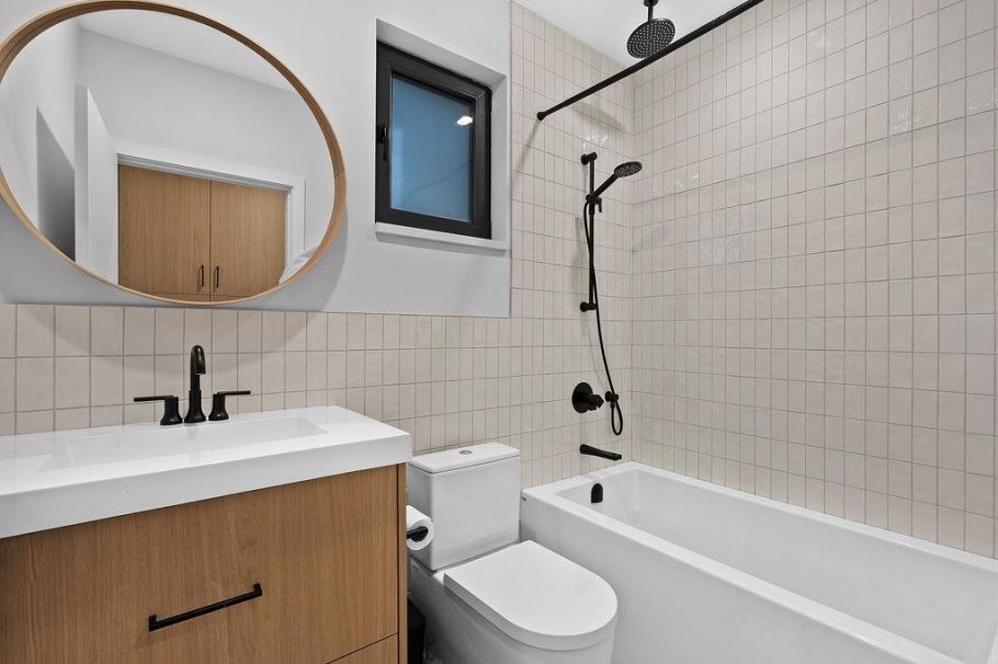 1331 Cotton Drive Vancouver, BC - 32