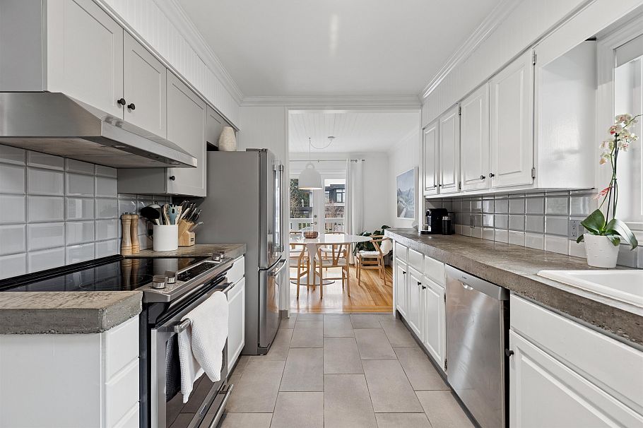 1425 William Avenue North Vancouver, BC - 11