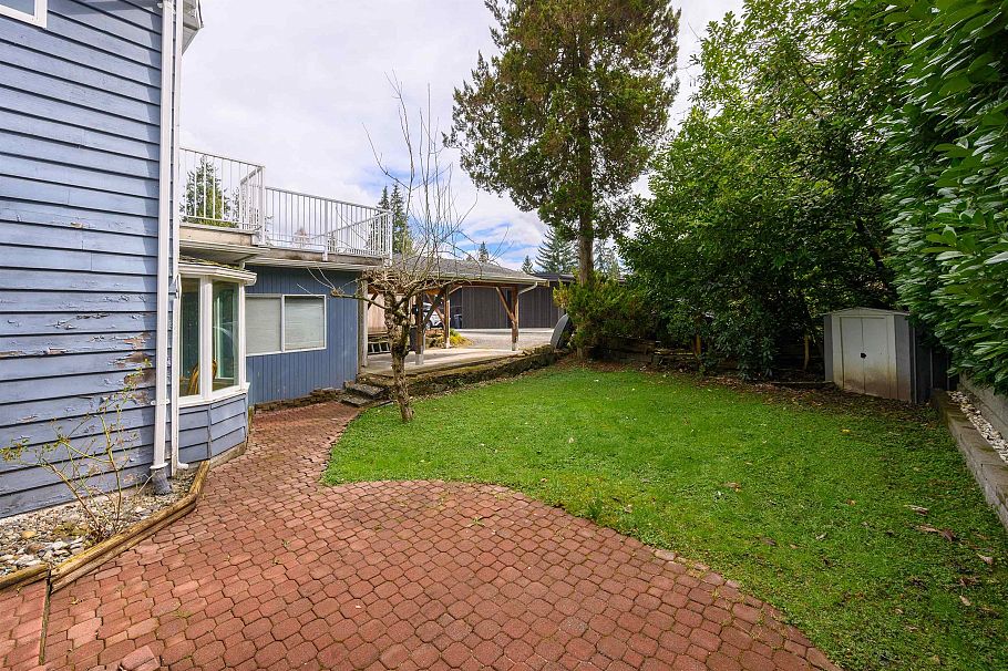 1355 Frederick Road North Vancouver, BC - 13