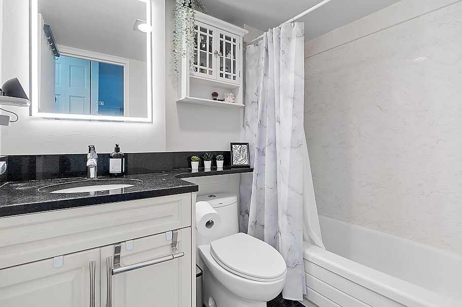 1808 2016 Fullerton Avenue North Vancouver, BC - 23