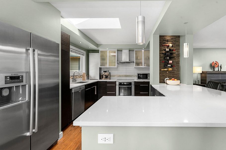 4515 Meadowbank Close North Vancouver, BC - 11