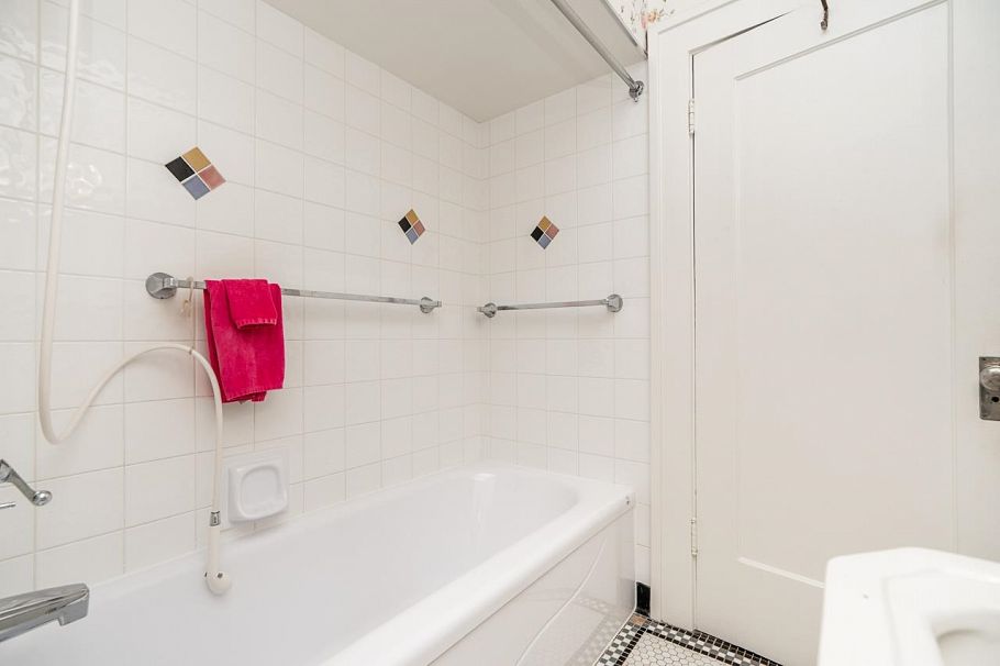 1969 W 43rd Avenue Vancouver, BC - 18