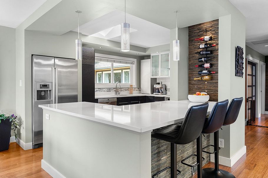 4515 Meadowbank Close North Vancouver, BC - 10