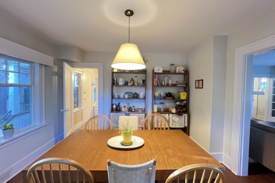 2080 W 33rd Avenue Vancouver, BC - 9