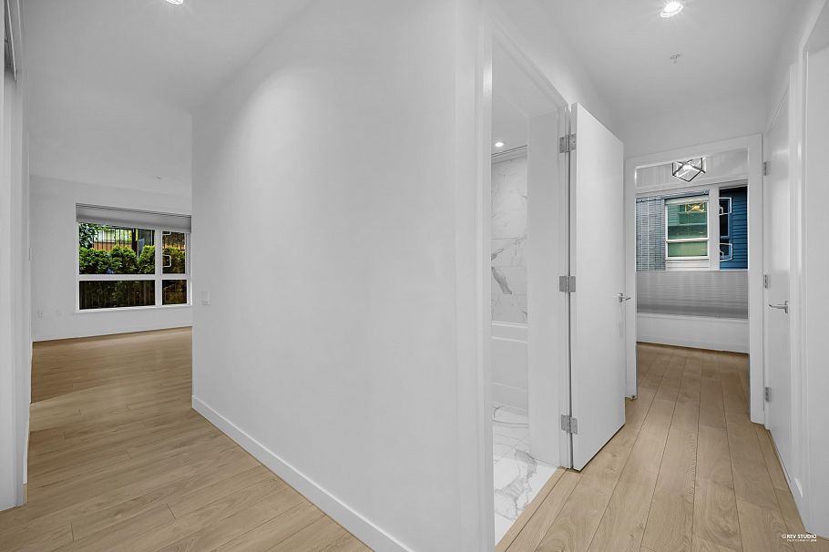 109 6677 Cambie Street Vancouver, BC - 14