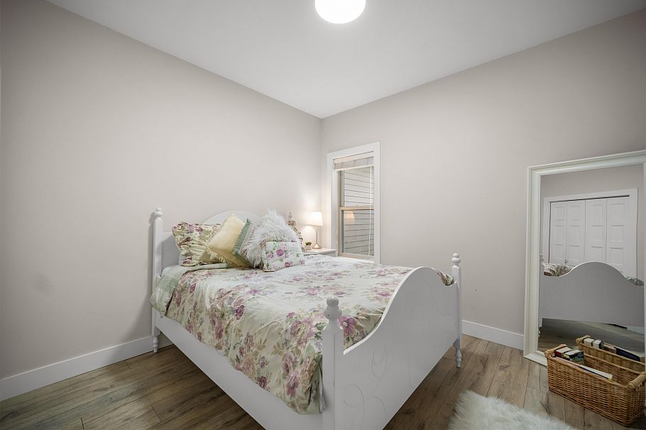 4986 Inman Avenue Burnaby, BC - 14