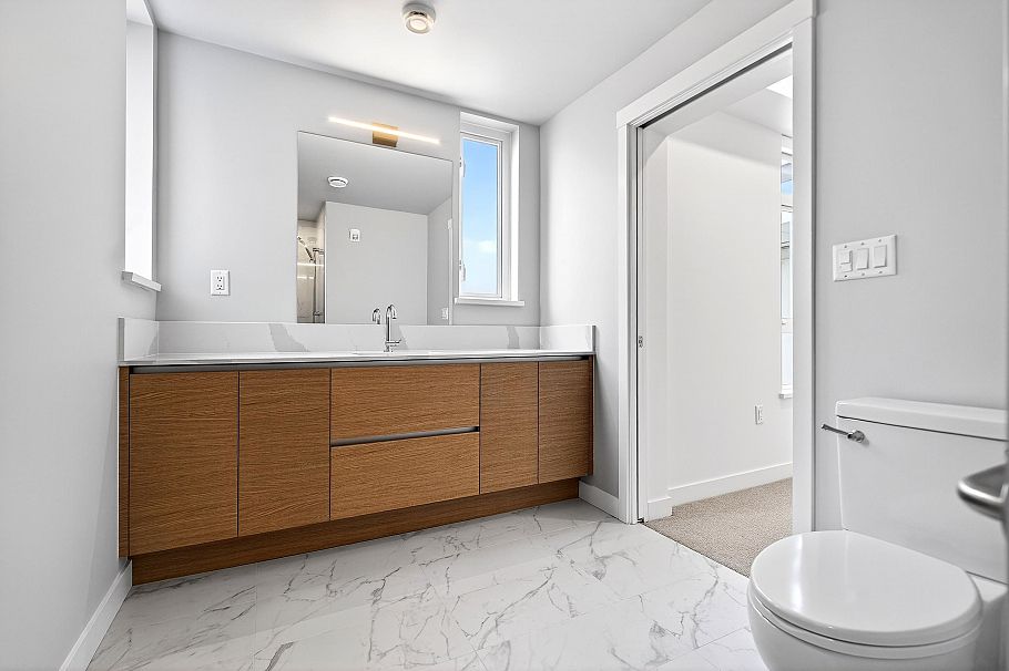 76 10333 River Drive Richmond, BC - 18