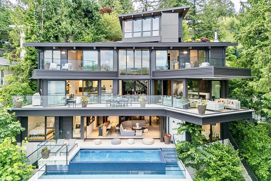 1840 Naomi Place North Vancouver, BC - 1