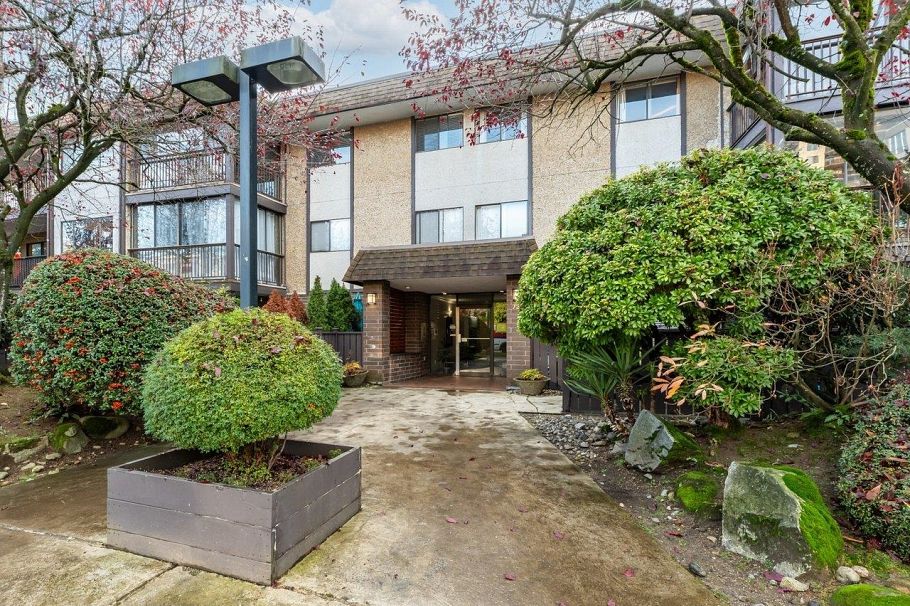 103 127 E 4th Street North Vancouver, BC - 31