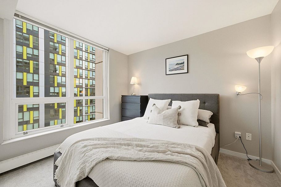 705 135 E 17th Street North Vancouver, BC - 16