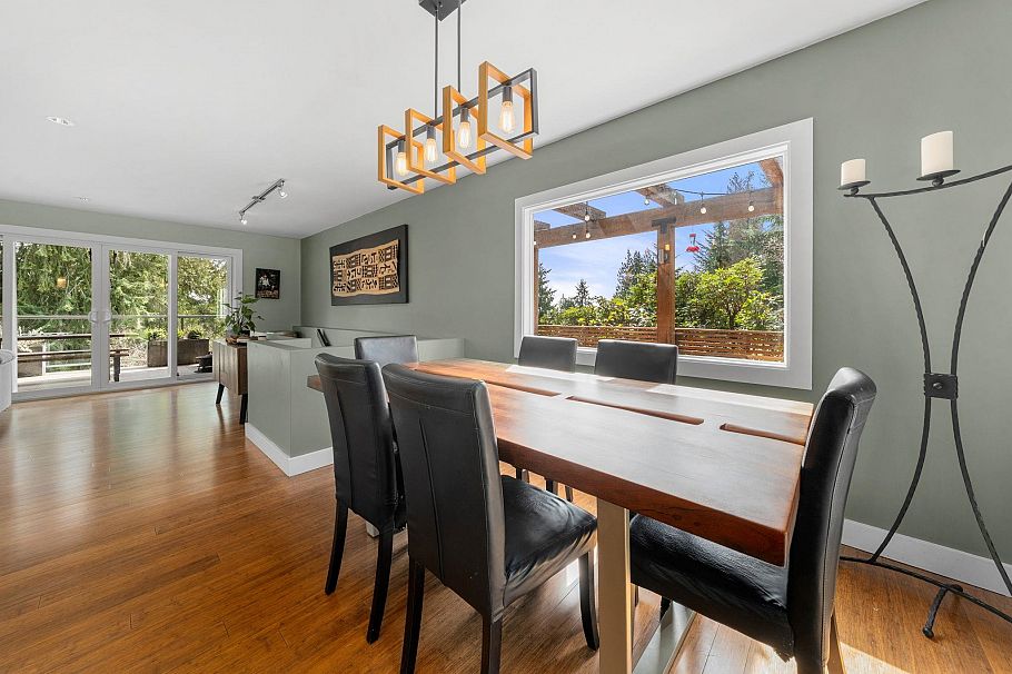 4515 Meadowbank Close North Vancouver, BC - 14