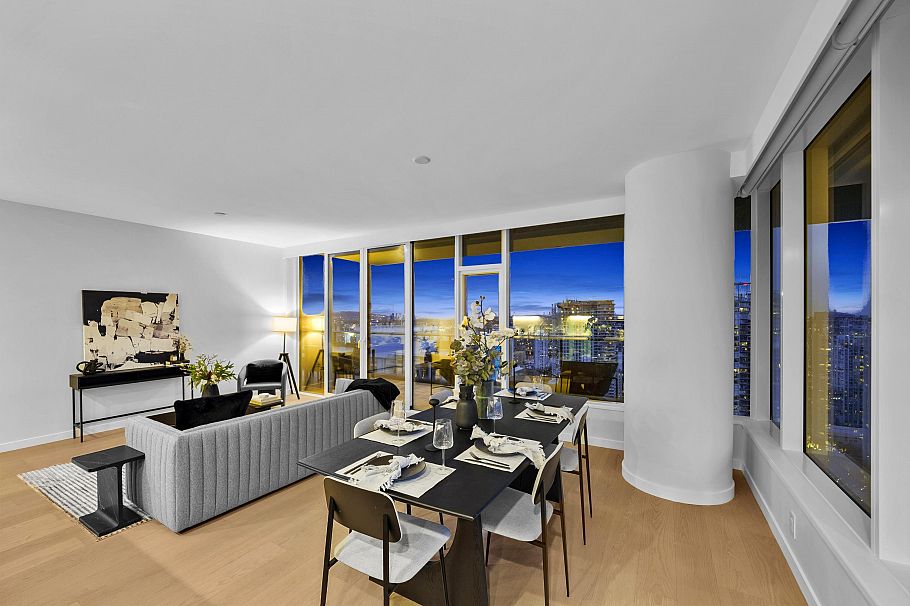 3503 1335 Howe Street Vancouver, BC - 4