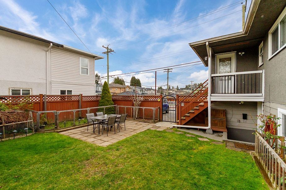 3713 Kincaid Street Burnaby, BC - 24