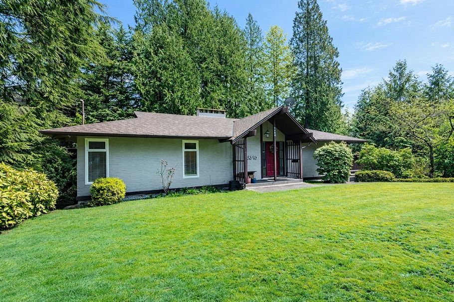 4540 Mountain Highway North Vancouver, BC - 36