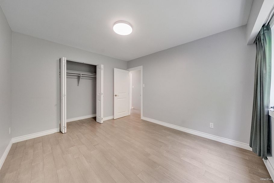 4366 Gilpin Crescent Burnaby, BC - 24