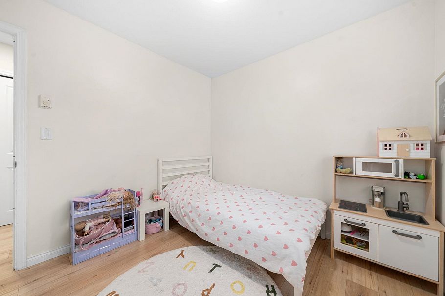 1263 W 16th Street North Vancouver, BC - 29