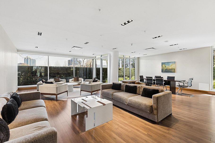 603 181 Athletes Way Vancouver, BC - 24