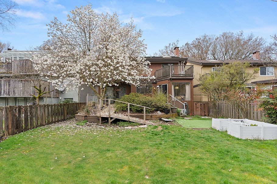 3958 W 29th Avenue Vancouver, BC - 23