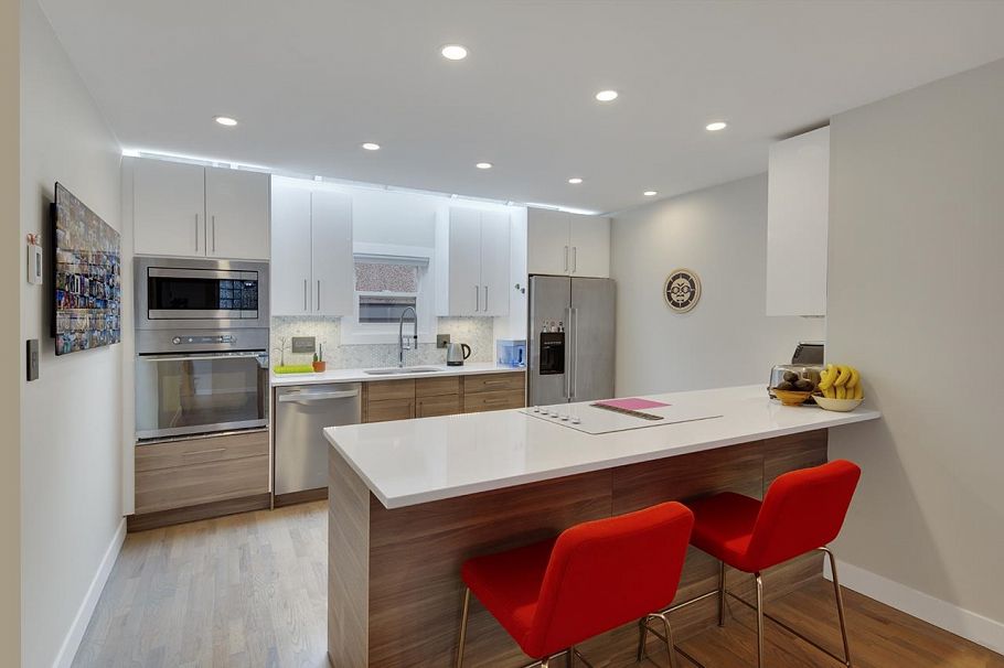 3542 W 2nd Avenue Vancouver, BC - 9