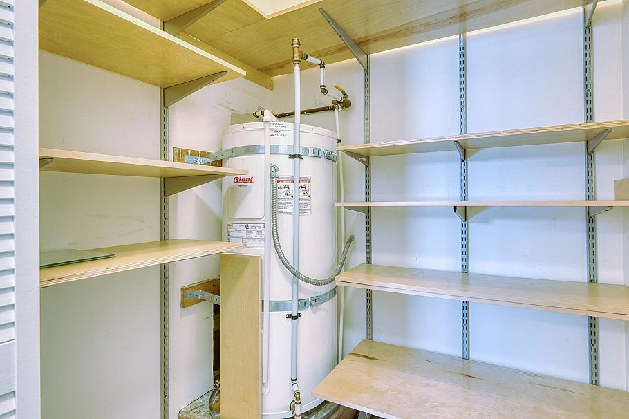 302 2215 Mcgill Street Vancouver, BC - 23