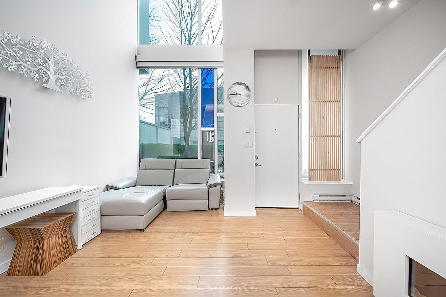 119 Regiment Square Vancouver, BC - 3