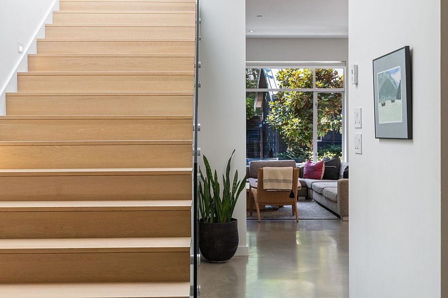 3156 W 13th Avenue Vancouver, BC - 11