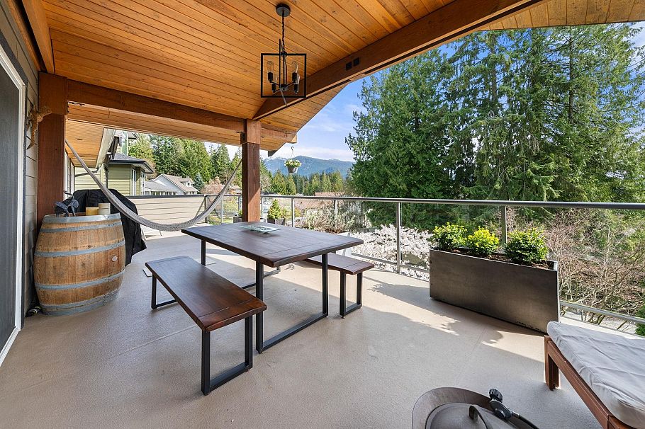 4515 Meadowbank Close North Vancouver, BC - 31