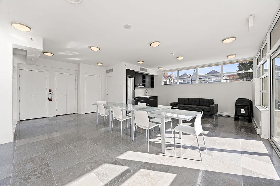 308 2528 Maple Street Vancouver, BC - 25